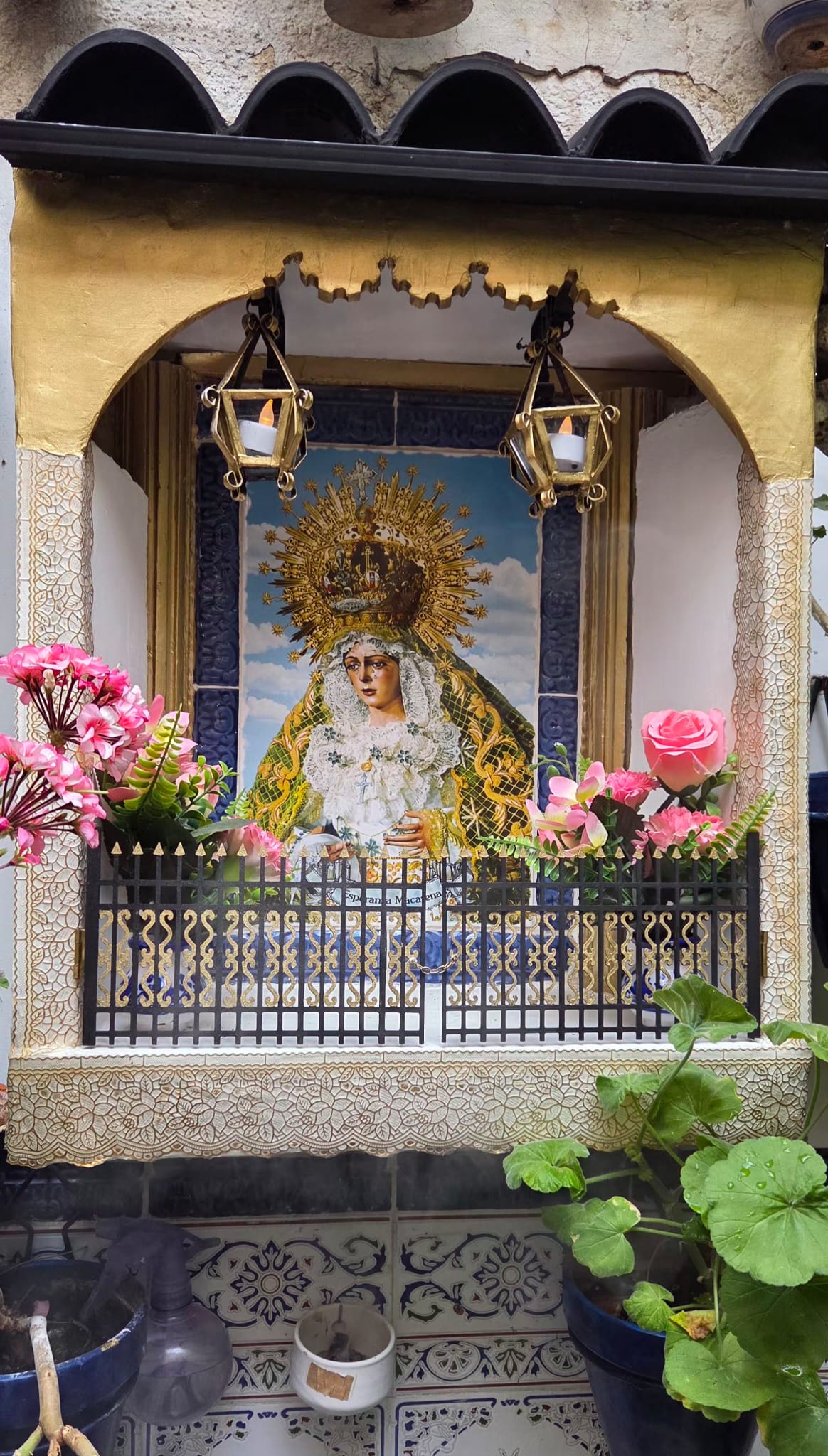 Proyecto de Restauración y Réplica de Rejería Sacra en 3D: Conservación de Altares y Hornacinas