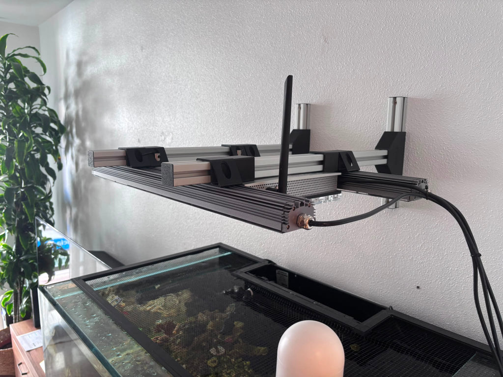 Soporte (MODELO PARED) para colgar pantalla o barra LED de acuario
