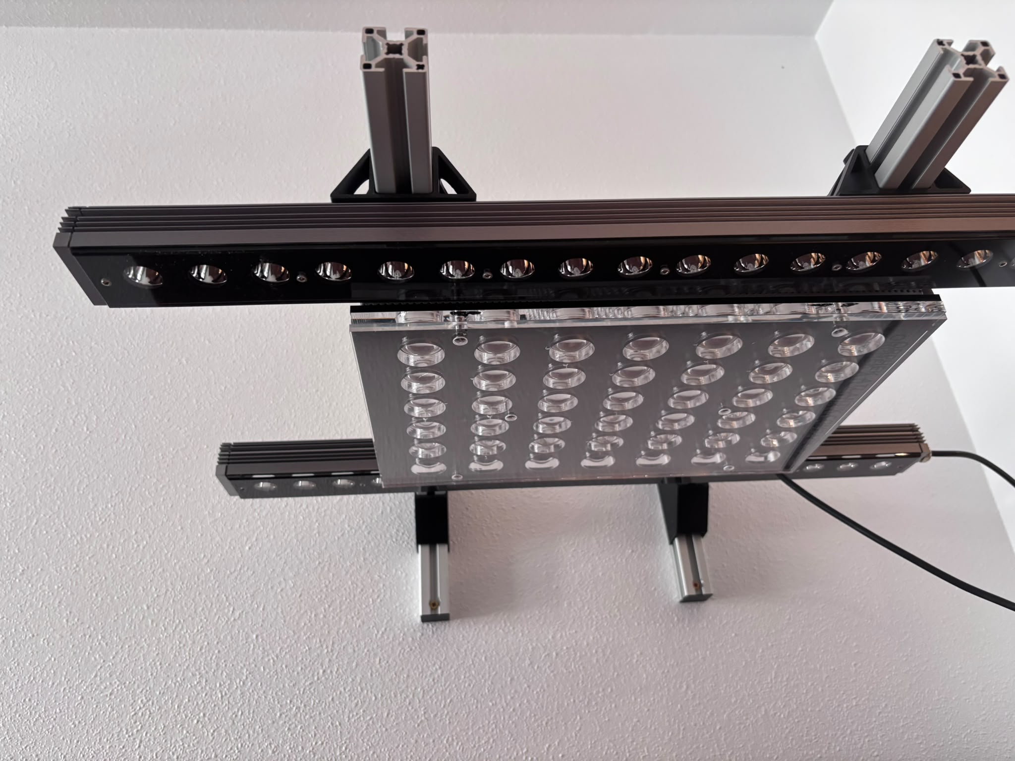 Soporte (MODELO PARED) para colgar pantalla o barra LED de acuario