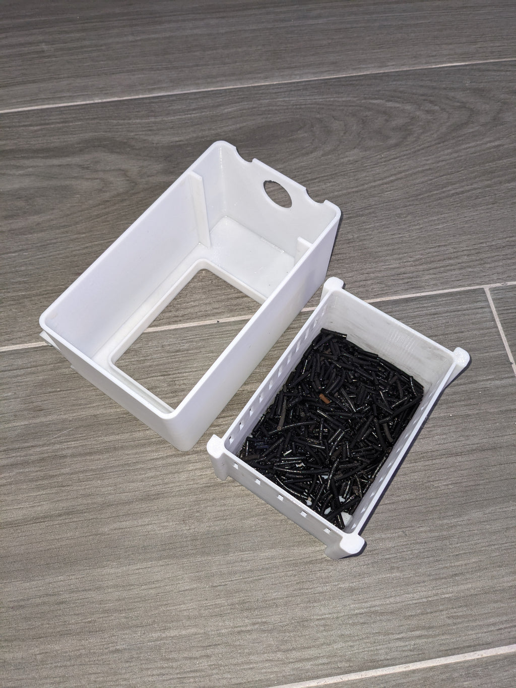 Caja de filtrado | Modelo: CarbonFlow (170x80x100 mm) | Ideal para carbón, canutillos y pellets
