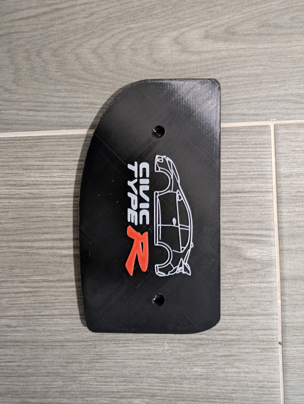 Estantería en forma de alerón marca de coche / circuito / nombre. Modelo 1