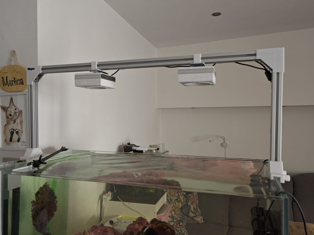Estructura de aluminio (MODELO ACUARIO) para colgar pantallas de acuario