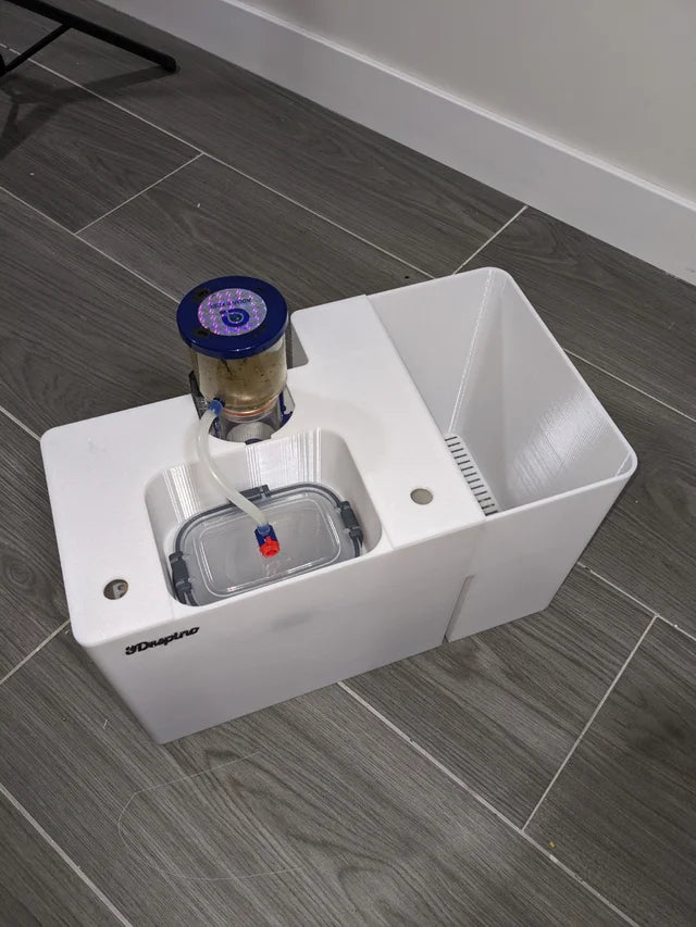 Cesta con compartimentos para sump de acuario nano