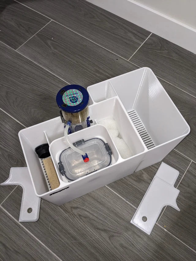 Cesta con compartimentos para sump de acuario nano